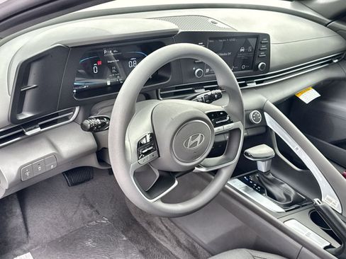New 2026 Hyundai Elantra SE image 16