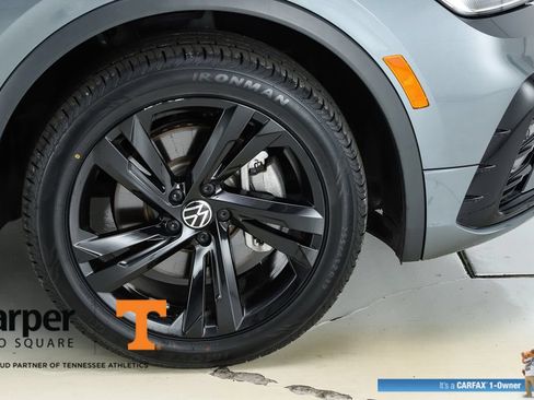 Used 2024 Volkswagen Tiguan SE R-Line FWD image 53