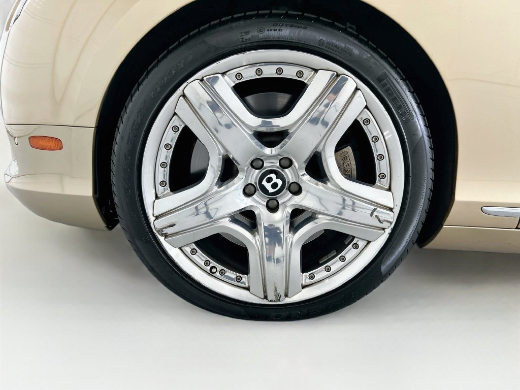 Used 2012 Bentley Continental GT AWD/4WD image 34