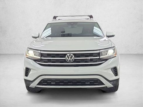 Used 2023 Volkswagen Atlas SEL AWD/4WD image 2