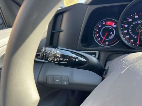 Certified 2023 Hyundai Elantra SEL w/ Cargo Package image 24