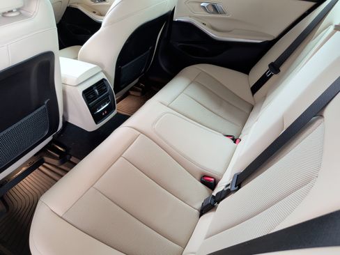 Certified 2023 BMW 330i Sedan w/ Premium Package image 33