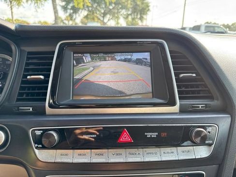 Used 2019 Hyundai Sonata SEL w/ Tech Package 02 FWD image 26