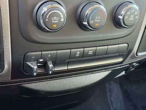 Used 2019 RAM 1500 Express w/ Express Value Package AWD/4WD image 31