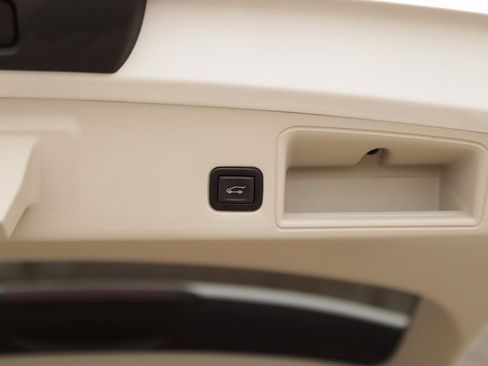 Used 2021 GMC Terrain Denali w/ Denali Premium Package image 32