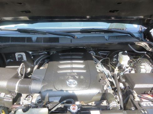 Used 2019 Toyota Tundra SR5 w/ SR5 Upgrade Package RWD image 30