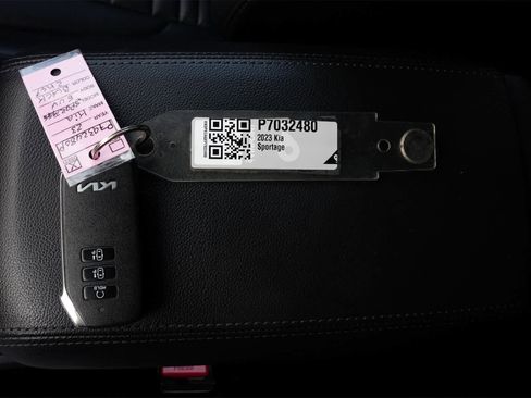 Used 2023 Kia Sportage SX Prestige image 28