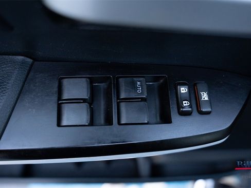 Used 2018 Toyota Tundra SR5 image 15