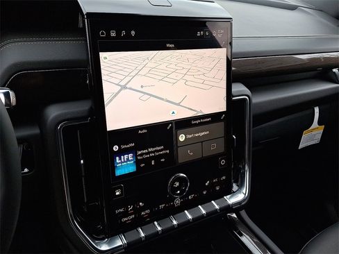 New 2026 GMC Yukon XL Elevation image 12