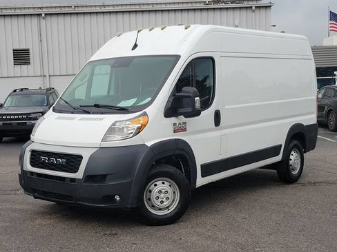 Used 2022 RAM ProMaster 2500 w/ Convenience Group FWD image 1
