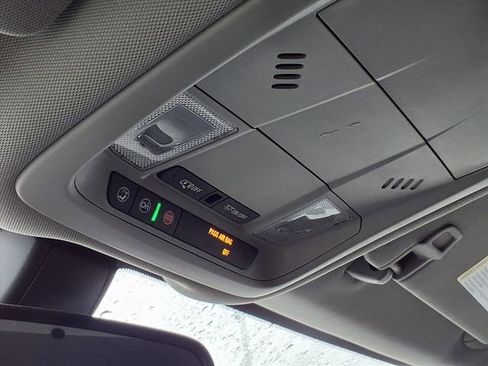 Used 2019 GMC Terrain SLE w/ Driver Convenience Package image 14