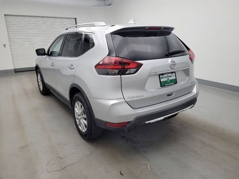 Used 2018 Nissan Rogue SV w/ Premium Package AWD/4WD image 5