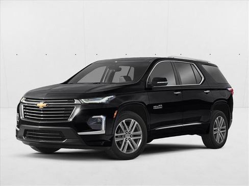 Used 2022 Chevrolet Traverse LT image 1