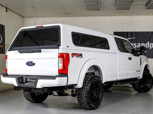 Used 2017 Ford F250 XL w/ Power Equipment Group image 9