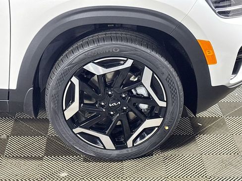 New 2026 Kia Seltos SX image 24