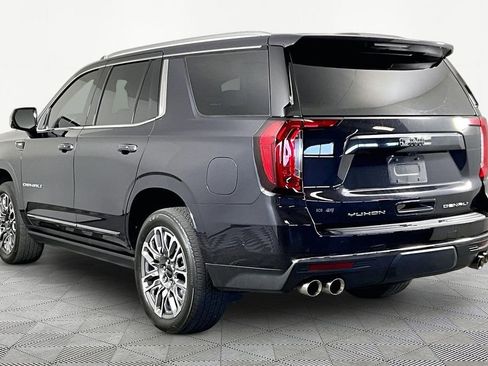 Used 2023 GMC Yukon Denali Ultimate AWD/4WD image 3