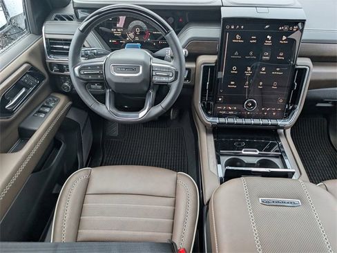 New 2026 GMC Yukon Denali Ultimate image 9