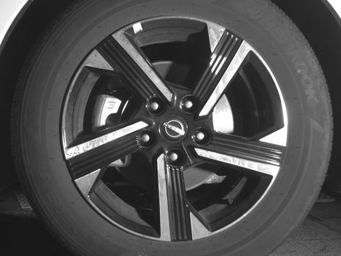 Used 2025 Nissan Sentra SV image 12