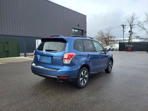 Used 2018 Subaru Forester 2.5i Premium image 3