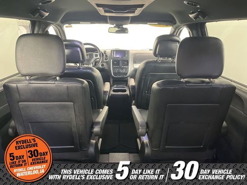Used 2019 Dodge Grand Caravan GT image 9