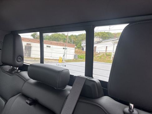 Used 2020 Chevrolet Silverado 1500 LT w/ All-Star Edition image 24