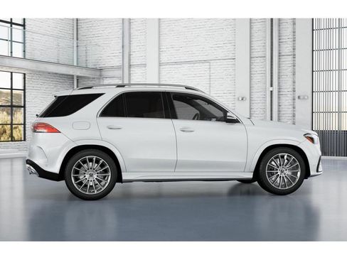 New 2026 Mercedes-Benz GLE 580 4MATIC image 17