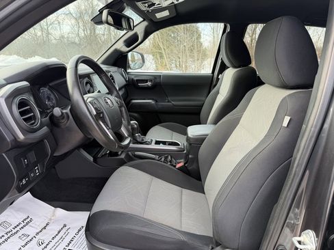 Certified 2023 Toyota Tacoma TRD Off-Road w/ Technology Package image 11