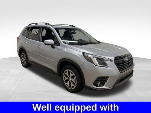 Certified 2022 Subaru Forester Premium image 3