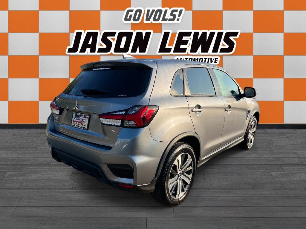 Used 2024 Mitsubishi Outlander Sport SE AWD/4WD image 3