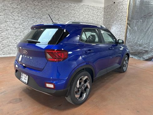 New 2026 Hyundai Venue SEL FWD image 7