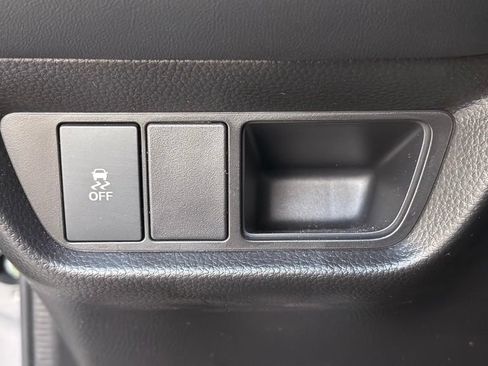 Used 2026 Honda HR-V EX-L image 32