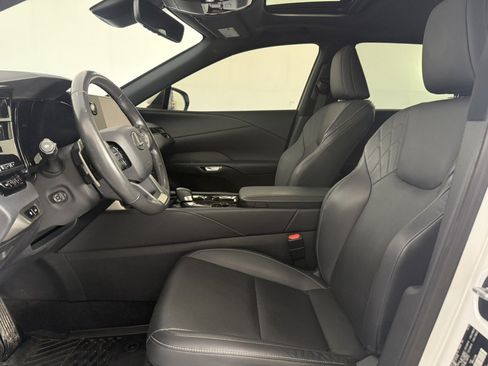 Used 2023 Lexus RX 350h AWD/4WD image 17