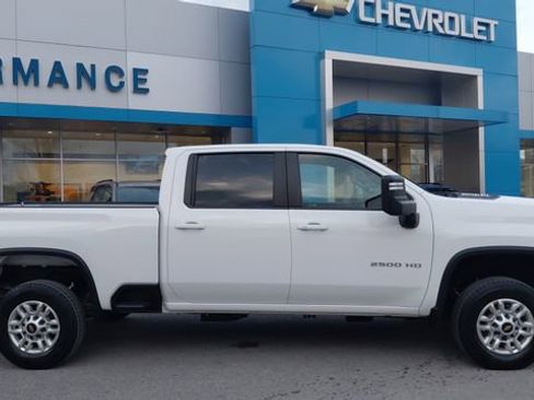 Certified 2024 Chevrolet Silverado 2500 LT image 3