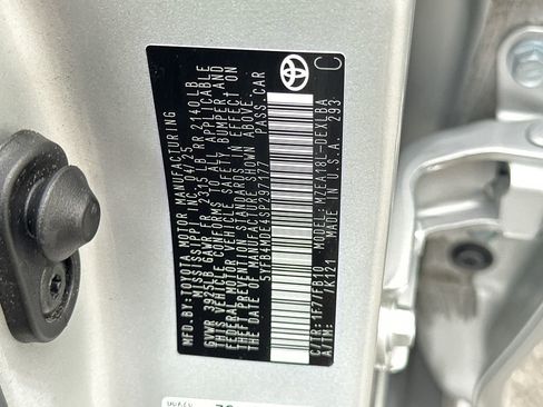 Used 2025 Toyota Corolla LE image 29