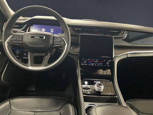 Used 2023 Jeep Grand Cherokee 4WD 4xe image 10