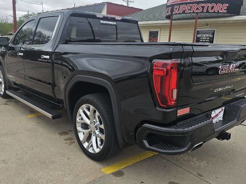 Used 2019 GMC Sierra 1500 Denali w/ Denali Ultimate Package AWD/4WD image 2