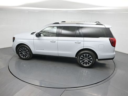 Certified 2025 Ford Expedition Platinum AWD/4WD image 42