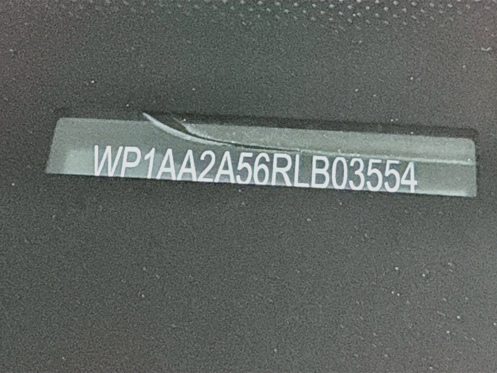 Certified 2024 Porsche Macan AWD/4WD image 29