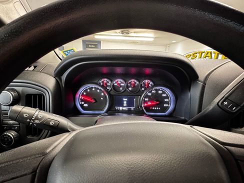 Used 2020 Chevrolet Silverado 2500 Custom w/ Custom Value Package image 27