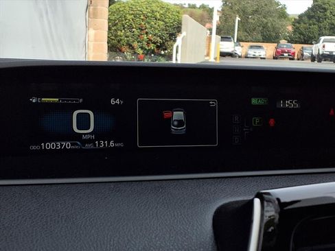Used 2021 Toyota Prius Prime LE w/ Carpet Mat Package (TMS) image 11
