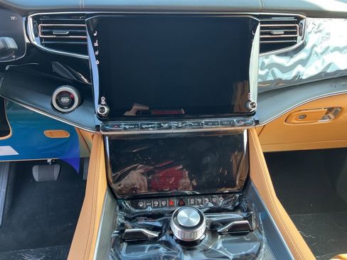 New 2026 Jeep Grand Wagoneer Summit AWD/4WD image 8