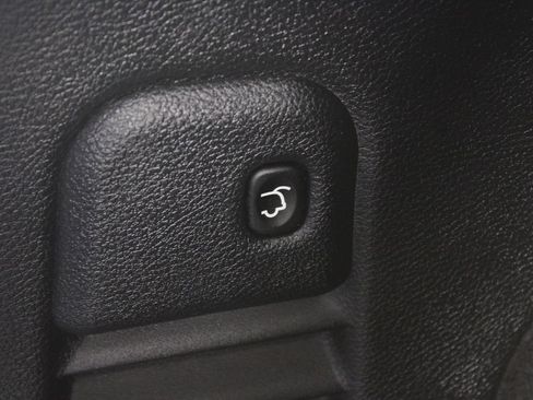 Used 2019 Jeep Grand Cherokee Limited RWD image 17