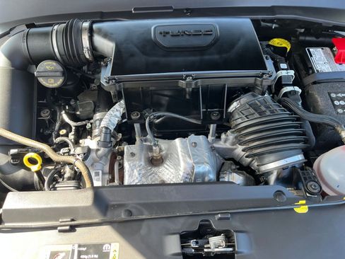Used 2025 Jeep Compass Limited image 33