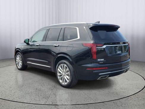 Used 2025 Cadillac XT6 Premium Luxury w/ LPO, Floor Liner Package AWD/4WD image 4