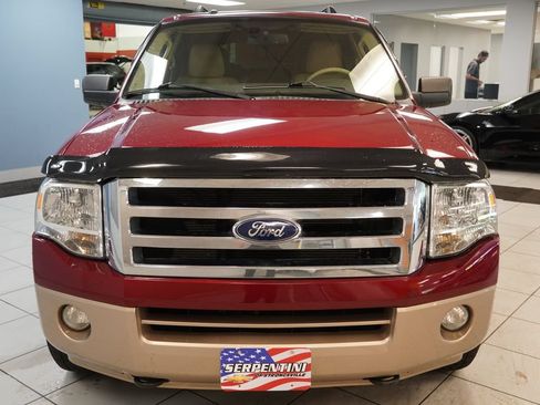 Used 2014 Ford Expedition XLT w/ Equipment Group 202A AWD/4WD image 15