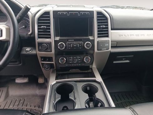 Used 2020 Ford F350 Lariat image 10