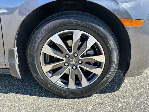 Used 2023 Honda Odyssey EX-L image 10