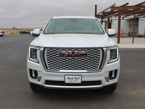 Used 2023 GMC Yukon Denali AWD/4WD image 11