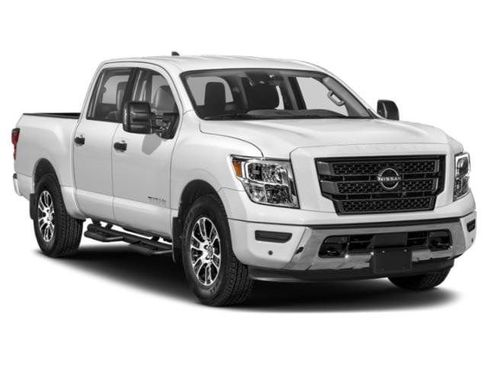 Used 2023 Nissan Titan SV w/ SV Convenience Package RWD image 9
