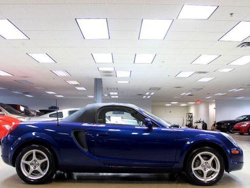 Used 2001 Toyota MR2 image 26